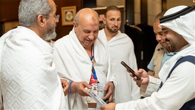 استقبال الراجحي لحجاج بيت الله الحرام 
