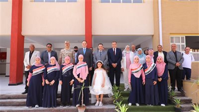محافظ دمياط يتفقد مشروعات تعليمية ويعلن افتتاح 9 مدارس جديدة خلال العيد القومي