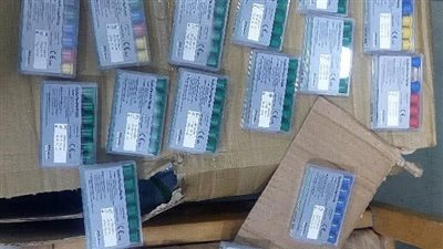 بالصور.. ضبط 6116 عبوة مستلزمات أسنان منتهية الصلاحية داخل شركة طبية بطنطا