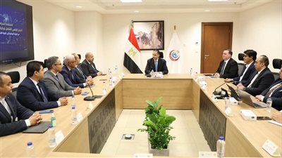 نائب وزير الصحة يبحث تعزيز التحول الرقمي