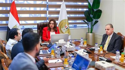 وزيرة التنمية المحلية تتابع تبسيط إجراءات تراخيص المحال العامة ورقمنة المنظومة بالمحافظات