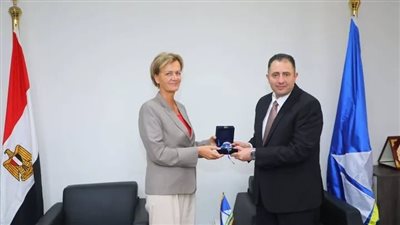 محافظ دمياط يبحث مع رئيسة وفد الاتحاد الأوروبي تعزيز التعاون التنموي والاستثماري