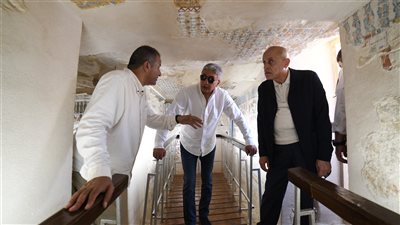 وزير السياحة والآثار ومحافظ الأقصر يفتتحان مقبرتي أمنحتب رابويا وابنه ساموت بالبر الغربي بالأقصر