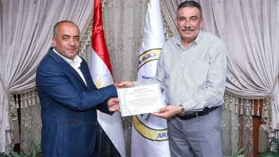 ميناء دمياط يكرم العاملين المتميزين لدعم كفاءة التشغيل وتداول البضائع