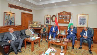 نقيب المهندسين يبحث تعزيز التعاون المشترك مع وفد نقابة مهندسي الأردن