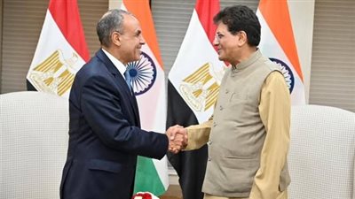 وزير الخارجية ووزير التجارة والصناعة الهندي 