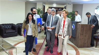 سفيرة الاتحاد الأوروبي تشيد بصناعة الأثاث خلال زيارتها للغرفة التجارية بدمياط