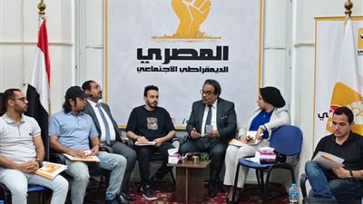 بمبادرة من 