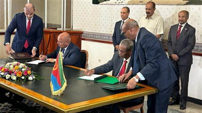 مصر وإريتريا توقعان اتفاقية للتعاون في النقل البحري