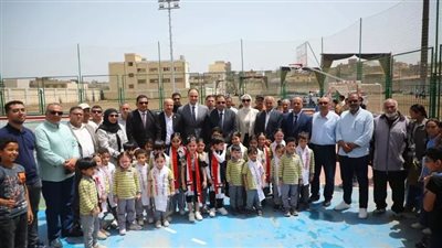 ملعب أكريليك جديد بميت أبو غالب يدعم الشباب والأنشطة الرياضية بدمياط