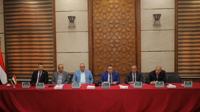 نقيب المهندسين وهيئة المكتب يعقدون اجتماعًا مع رؤساء النقابات الفرعية لبحث الملفات المهنية والخدمية