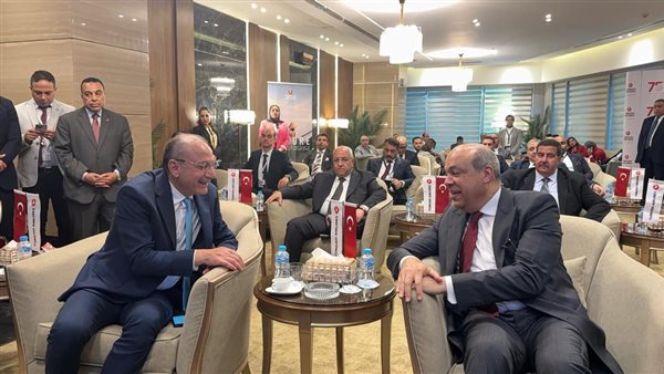 وزير الطيران والسفير التركي بمصر