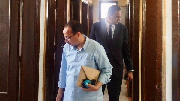 النيابة الإدارية تحقق في اتهام عامل بهتك عرض تلميذة
