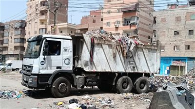 حملة نظافة مكبرة ترفع 400 طن تراكمات قمامة بأرض الأوقاف بالمحلة (صور) 