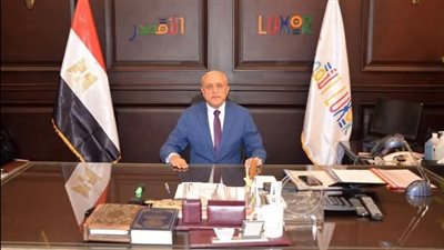 «محافظ الأقصر» يحظر تشغيل عمال النظافة الميدانيين خلال فترة الذروة الصيفية