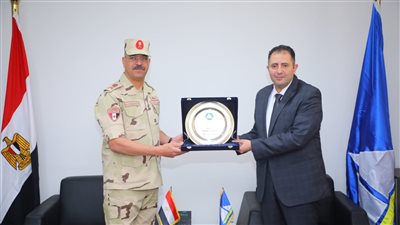 محافظ دمياط يستقبل قائد الجيش الثاني الميداني لبحث التعاون المشترك