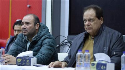 تفاصيل جلسة أبو العينين مع لاعبي سيراميكا كليوباترا قبل مواجهة الزمالك