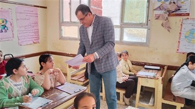 جولة ميدانية لوكيل تعليم دمياط لمتابعة امتحانات النقل بمدارس السرو