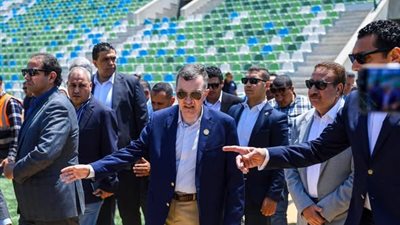 وزيرا التخطيط والشباب والرياضة ومحافظ بورسعيد يتفقدون الاستاد المصري الجديد