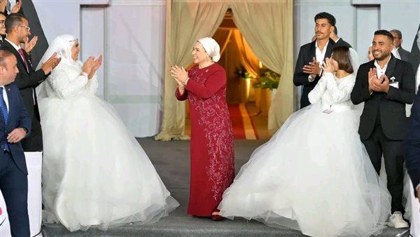 انتصار السيسي: بداية جديدة مليئة بالأمل والمحبة لألف زوجين