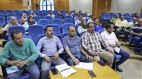 نائب محافظ المنيا يعقد اجتماعًا لمتابعة ملف تراخيص المحال العامة