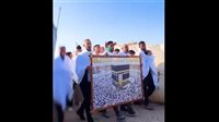 بعد حصارهم عن المناسك.. “بصورة الكعبة” نازحو غزة يجسدون الحج داخل المخيمات