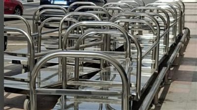 عربات جديدة لنقل الحقائب بمطار القاهرة الدولي تعكس خطة التطوير الشاملة