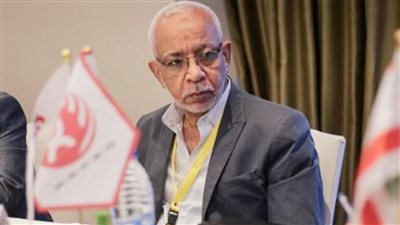 رئيس اتحاد العمال: إجبار الموظفين على توقيع إيصالات أمانة مخالفة للقانون