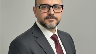 المتحدث الرسمى باسم رئيس الوفد: فصل أى عضو يتخذ السب والقذف منهجًا وأسلوبًا