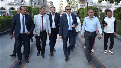 محافظ بورسعيد يتفقد حديقة فريال ويوجه بالحفاظ على المظهر الحضاري