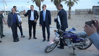 محافظ بورسعيد يشدد على الانضباط بالشاطئ والكورنيش حفاظًا على سلامة المواطنين