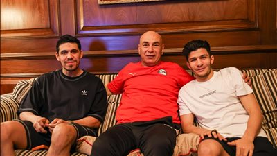 حسام حسن مع إسلام عيسى ومحمد حمدي 