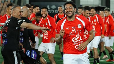 ممر شرفي لمرموش واللاعبين الجدد 