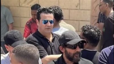 بعد شكوى أشرف زكي ضده.. من هو أحمد خليل أباظة الذي أثار الجدل في عزاء والدة أحمد حلمي؟