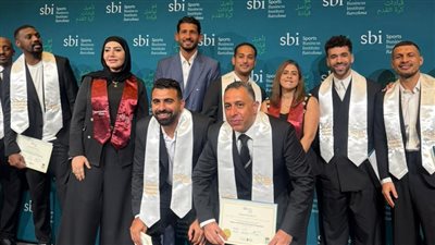 علي رأسهم السعيد وحجازي وطارق والحاوي.. نجوم مصر يحتفلون بتخرج دفعة ماجستير إدارة كرة القدم من معهد برشلونة