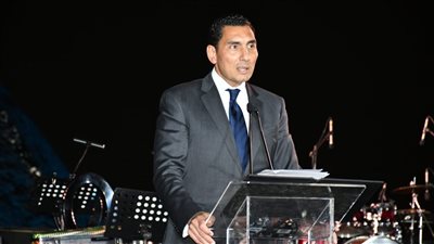 وزير الشباب والرياضة يشهد توقيع عقد رعاية شركة Ora راعيًا رسميًا للدوري