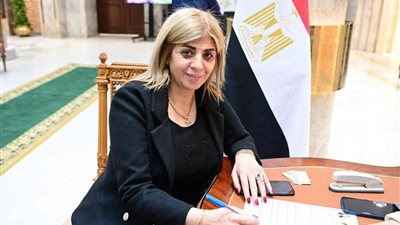النائبة أميرة فؤاد تطالب الحكومة بكشف خطة التعامل مع ظاهرة الكلاب الضالة في مصر