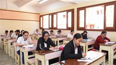 111652طالبا وطالبة يؤدون امتحان الشهادة الإعدادية بالإسكندرية اليوم 