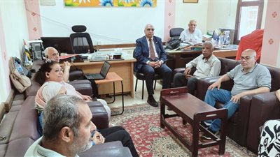 مدير تعليم البحر الأحمر يتابع غرفة عمليات التعليم الفني لضمان انتظام الامتحانات