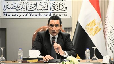 جوهر نبيل وزير الشباب والرياضة 
