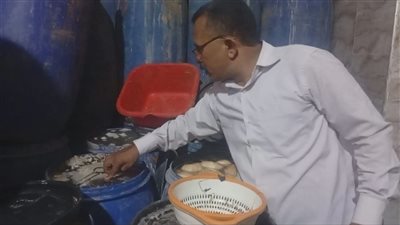 غلق 15 منشأة تجارية مخالفة في 6 مراكز وتحرير 107 مخالف بالمنيا 