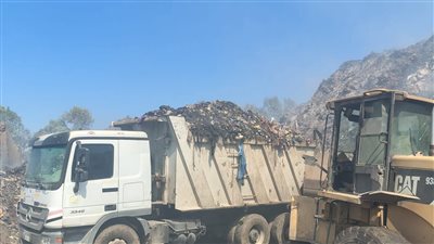 بالصور...رفع 400 طن مخلفات بالمحطة الوسيطة «مشال» في بسيون