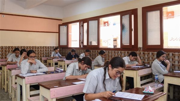 طلاب الإعدادية