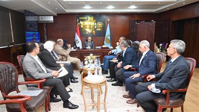 بالصور.. محافظ الغربية يبحث مع أعضاء البرلمان احتياجات المواطنين