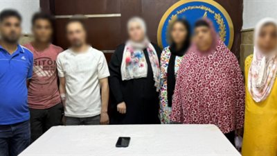 «يعملوها الصغار يوقع فيها الكبار».. مشاجرة طاحنة بين الأهالي في كفر الدوار بالبحيرة