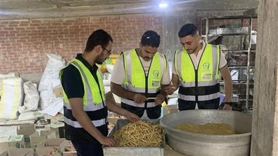 ضبط 26 ألف عبوة حلويات فاسدة داخل مصنع غير مرخص بالغربية