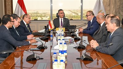 وزير التموين يبحث مع شركة تمويلي توفير حلول مالية ميسرة لبدالي التموين ومشروع جمعيتي
