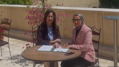 وزيرة الثقافة 