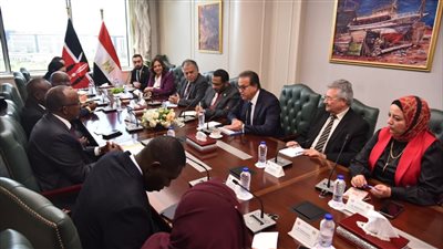 مناقشات بين وزير الصحة ونظيره الكيني.. تعرف على التفاصيل 