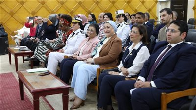 نائب وزير الصحة تشارك في ندوة بشأن الكفالة والأسر البديلة